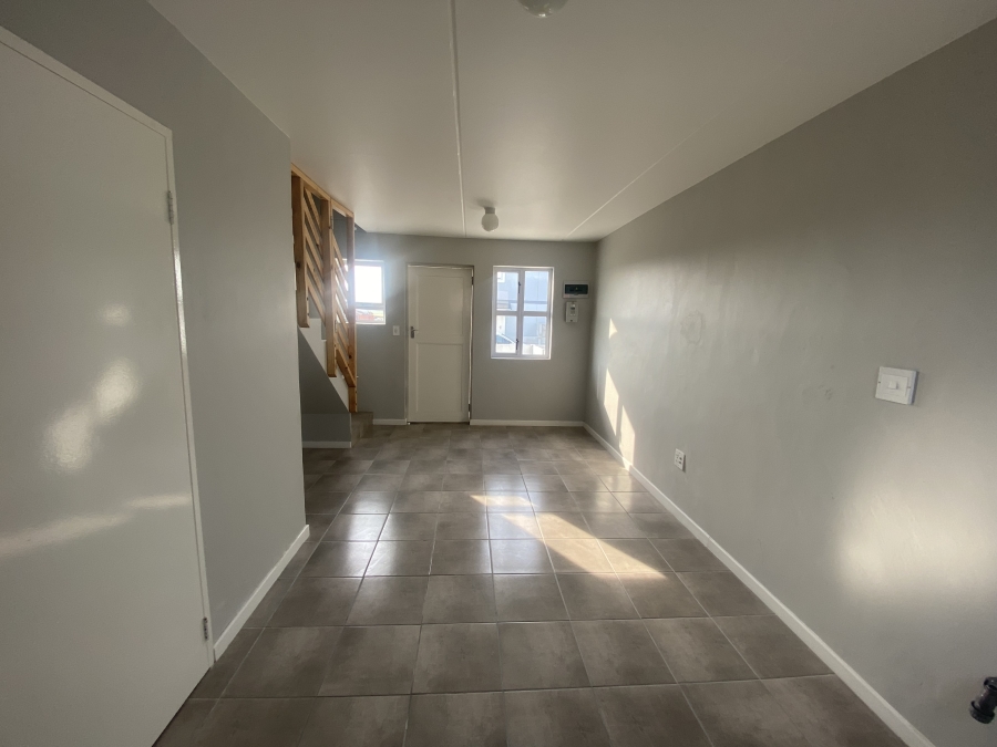 2 Bedroom Property for Sale in Highbury Western Cape